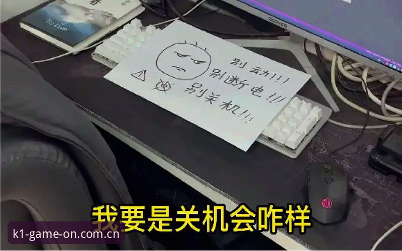 训练刚开始20分钟就断电了——我是说，西班牙队昨天在查塔努加的赛前恢复训练，直接被强风暴按下了暂停键。球员们人已经在草皮上了，抢圈都启动了两三圈，手机集体震动，风暴预警提示：风速预计每小时130公里。说实话，看到这消息我第一反应不是“哇好危险”，而是“这预警来得真够快的”——球员刚热身完，雨就砸下来了，所有人一窝蜂跑进健身房，硬是在跑步机旁边把训练给续上了。